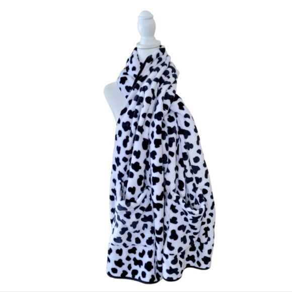 COOHC Cow Print Large Oversized Soft Scarf with Pockets - Picture 1 of 7